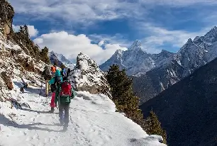 Trekking image